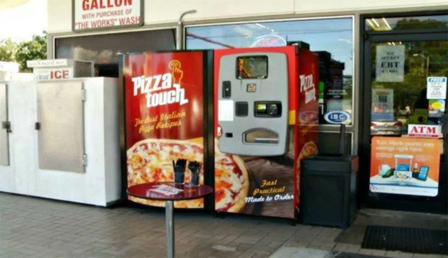 Pizza Touch Vending Machine in Gas Station 