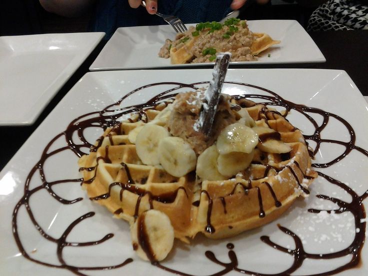 Waffles with bananas chocolate 